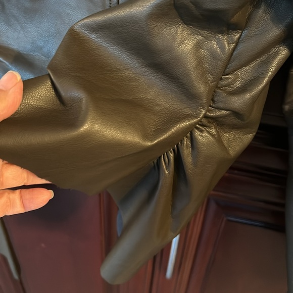 OAK & FORT brown vegan leather wrap top size small - Picture 11 of 13